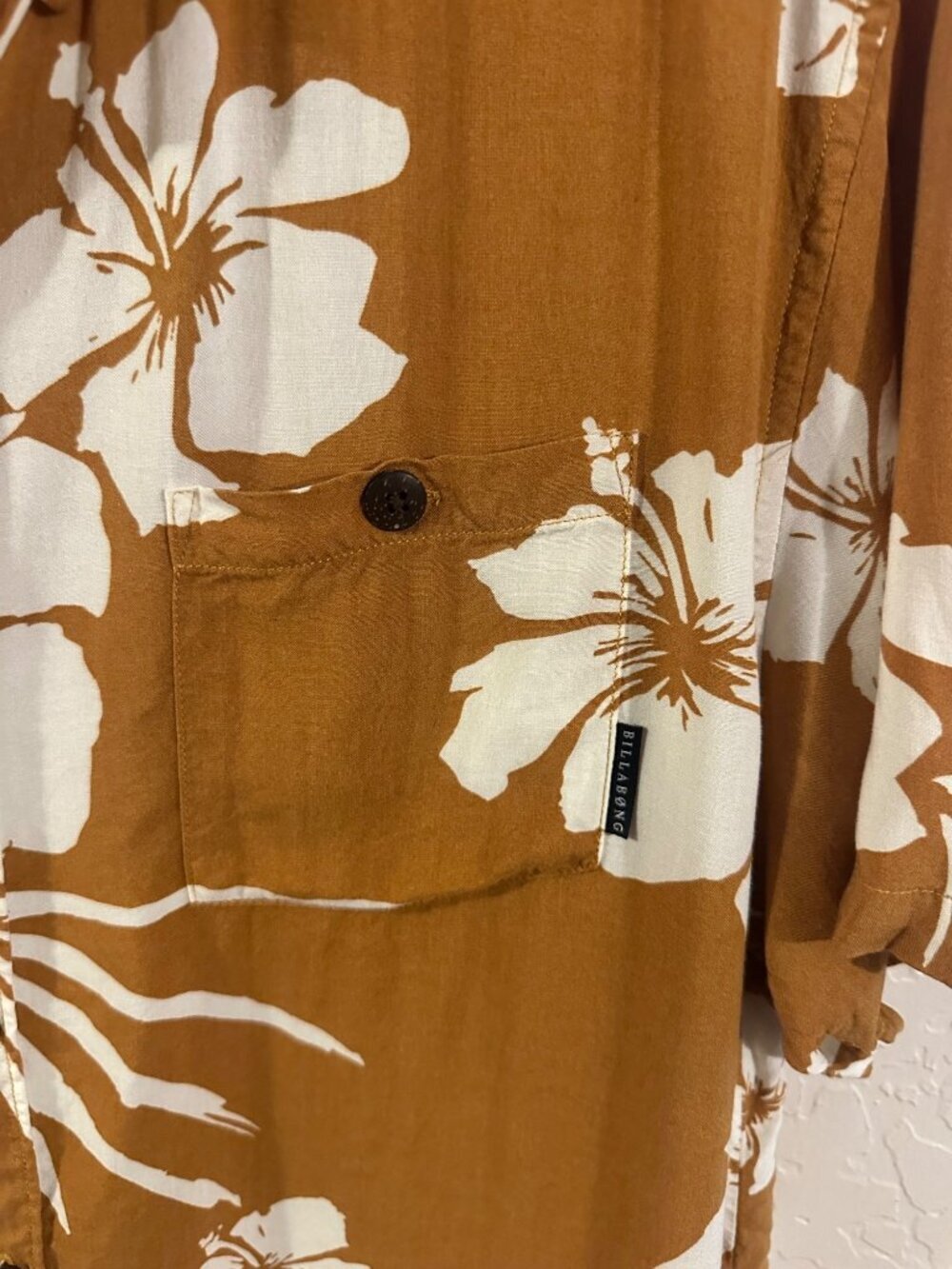 Billabong Brown & White Floral Hawaiian Short Sleeved Button Up Shirt - Picture 7 of 10
